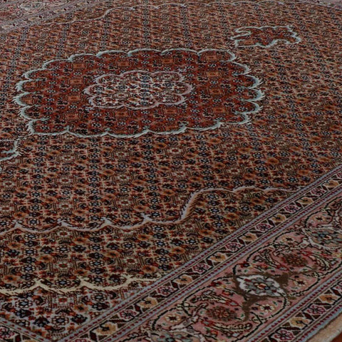 Fine handmade Persian Tabriz rug - 30624297