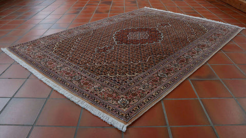 Fine handmade Persian Tabriz rug - 30624297